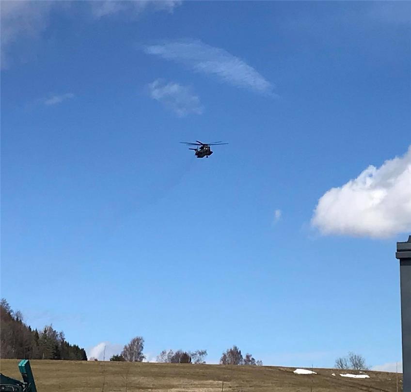 Hubschrauber über Albstadt ziehen Aufmerksamkeit auf sich