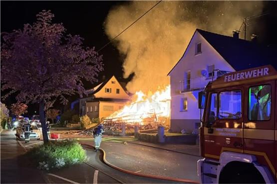 Explosion und Großbrand: Ein Schwerverletzter bei Feuer in Wohnhaus in Spaichingen