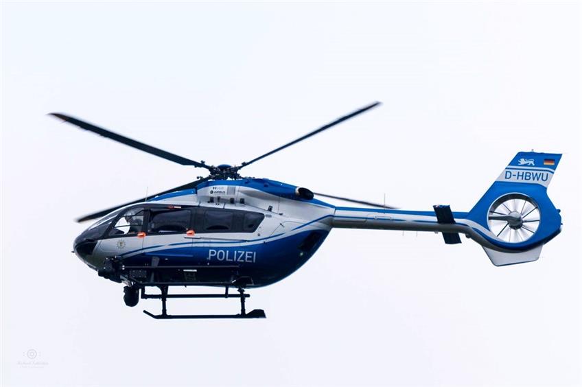Hubschrauber über Hechingen: Polizei fahndet nach Räuber