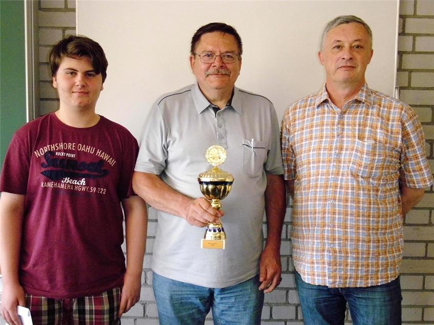 Schach: Karl-Heinz Müller gewinnt Bezirksopen