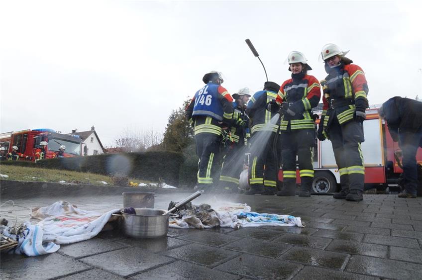 Brennende Kochtöpfe lösen in Endingen Feuerwehreinsatz aus