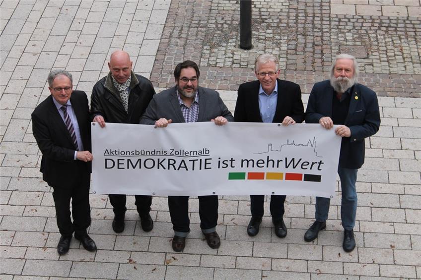 Ein überparteilicher Weckruf: Aktionsbündnis Demokratie startet im Zollernalbkreis