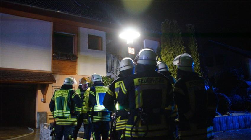 Wärmepumpe fängt Feuer: Kellerbrand in Geislingen ist schnell gelöscht