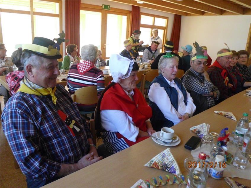 Senioren feiern gesellige Fasnetsparty