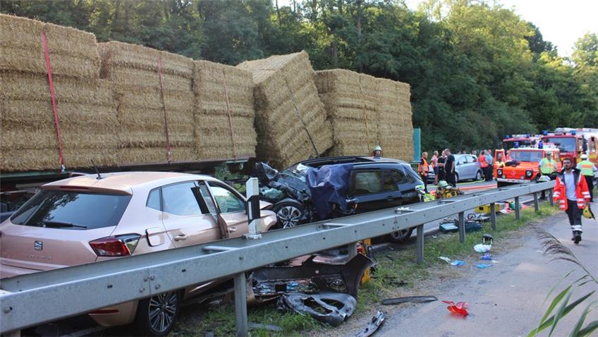 Autofahrer stirbt bei Unfall auf B463 bei Haigerloch