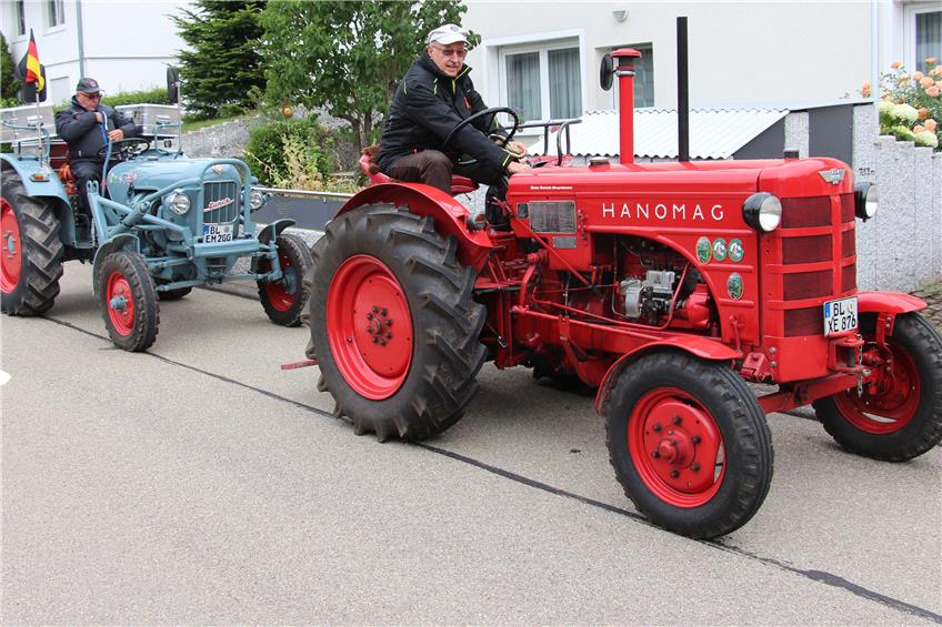 Mit dem Traktor nach Meran: Zwei Margrethausener verwirklichen sich einen Traum