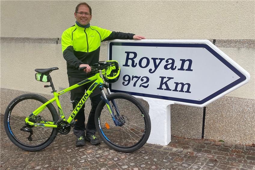 Fahrradtour von Balingen nach Royan: Klinikmitarbeiter sammelt Spenden für die Kinderklinik