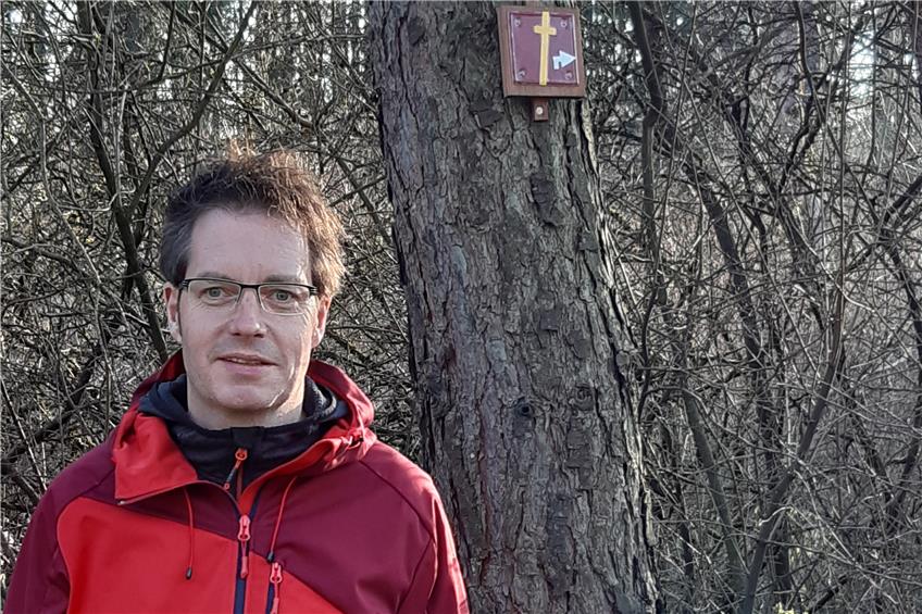 Unterwegs mit Sankt Martin: Der Ostdorfer Achim Wicker hat einen Pilgerführer geschrieben
