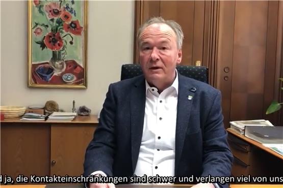 OB Klaus Konzelmann vor der Kamera: Videobotschaft an die Albstädter Bürger