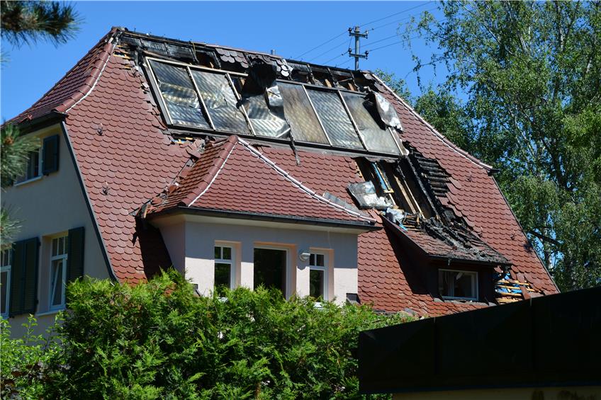 Glück im Unglück: Am Tag nach dem Brand in der Balinger Filserstraße ist der Schaden sichtbar