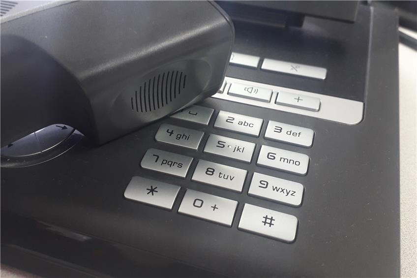 Telefonbetrug: Falscher Polizist bringt Seniorin in Bisingen um mehrere zehntausend Euro