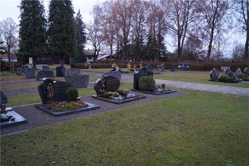 Sonderfeld für Grabsteine: Neue Form des Erinnerns auf dem Dormettinger Friedhof