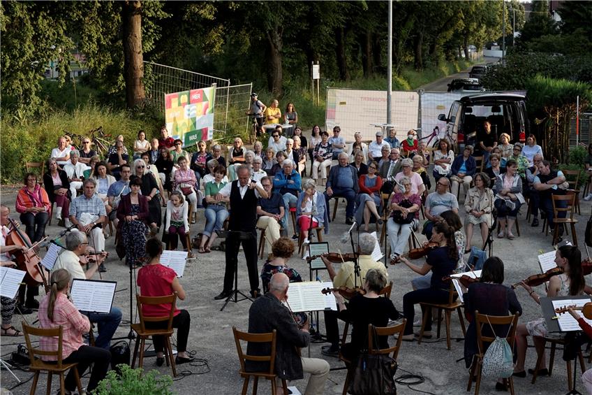 Sinfonien auf der Baustelle: Balinger Erlebnisauen werden zu exklusiver Konzert-Kulisse