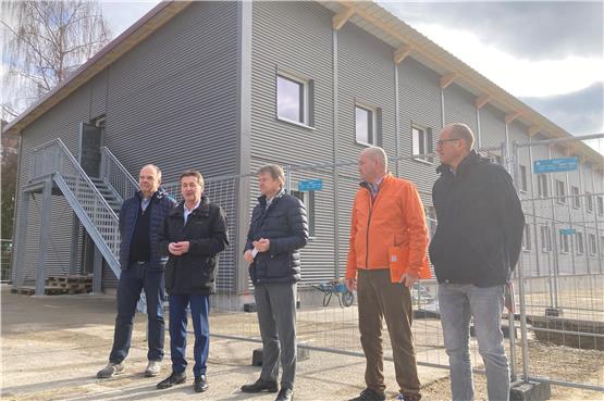 18 Quadratmeter, vier Betten, Spind: Im Februar ziehen erste Bewohner in die Container in Albstadt