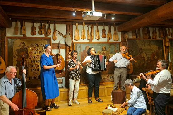 Es darf getanzt werden: „Sackpfeifen in Balingen“ vereint Musiker aus allen Ländern