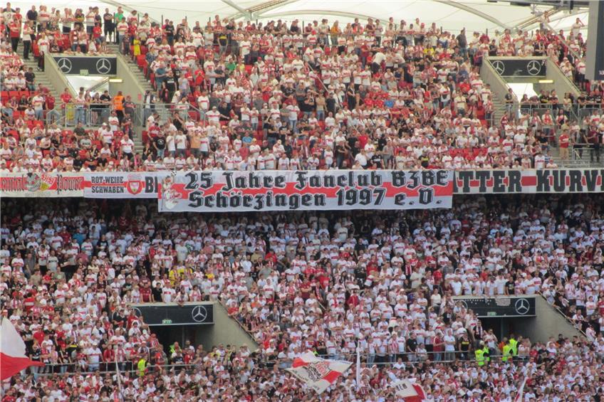Bis zum bitteren Ende wird es noch etwas dauern: Schörzinger VfB-Fanclub wird 25 Jahre alt