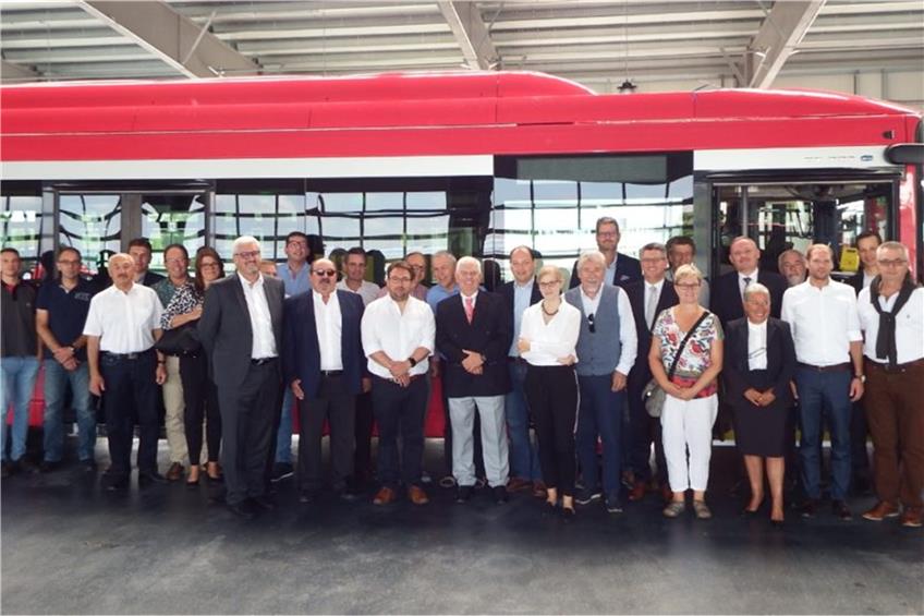 Erster Elektro-Bus des Landes fährt in Rottweil zwischen Berner Feld und Bahnhof