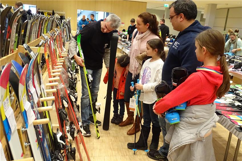 Der WSV Ebingen lädt zur Ski- und Snowboardbörse ein: Über 3000 Artikel warten auf die Winterfans
