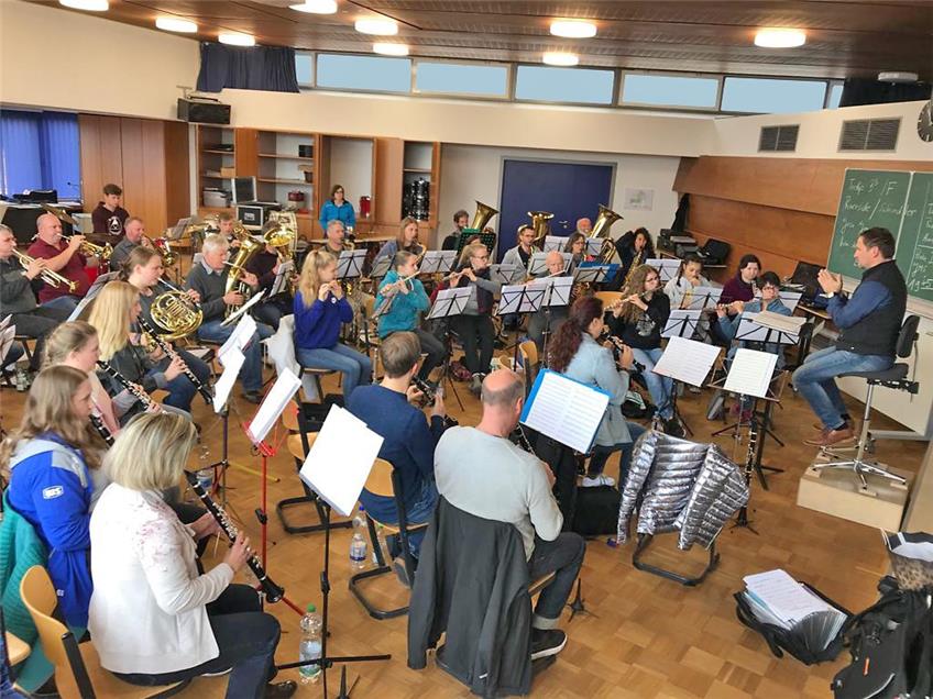 Der Musikverein Balingen bereitet sich auf das Kirchenkonzert vor