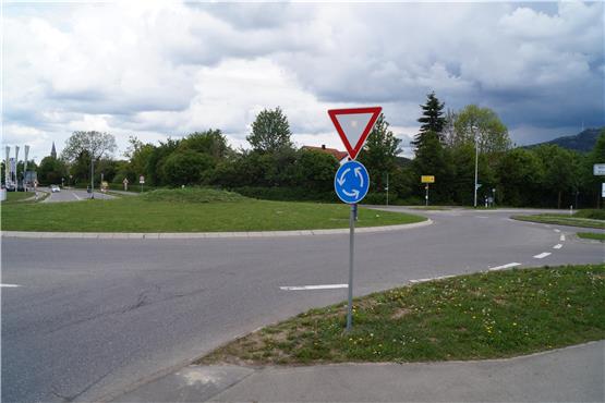 Alte Pläne werden umgesetzt – Kreisverkehr in Wellendinger Straße in Schömberg wird umgestaltet