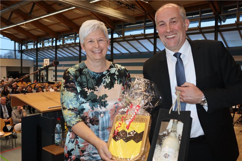 Schwenniger Bürgermeisterin Beck verabschiedet: „Sie hat ein Feuerwerk an Idee umgesetzt“