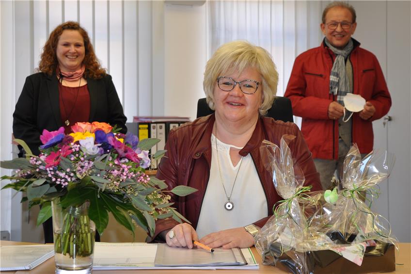 Dotternhausener Rathausteam wieder komplett: Heike Hirt tritt Stelle als Hauptamtschefin an