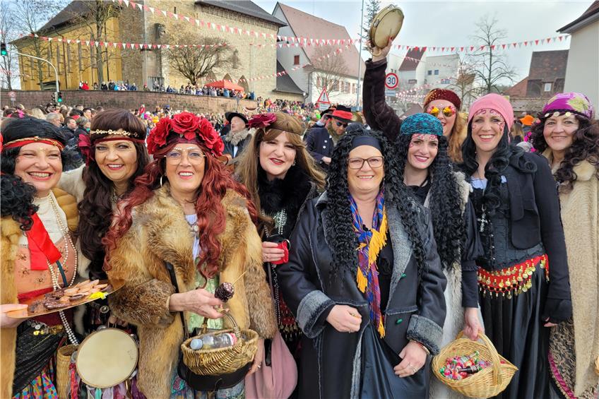 Geislinger Umzug besticht durch Fantasie und Größe: Über 5000 Menschen feiern ausgelassen