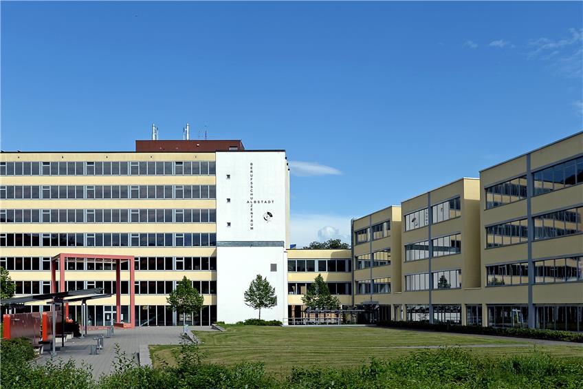 Eine bessere Belüftung verteuert den Neubau an der Ebinger Berufsschule um rund 300.000 Euro
