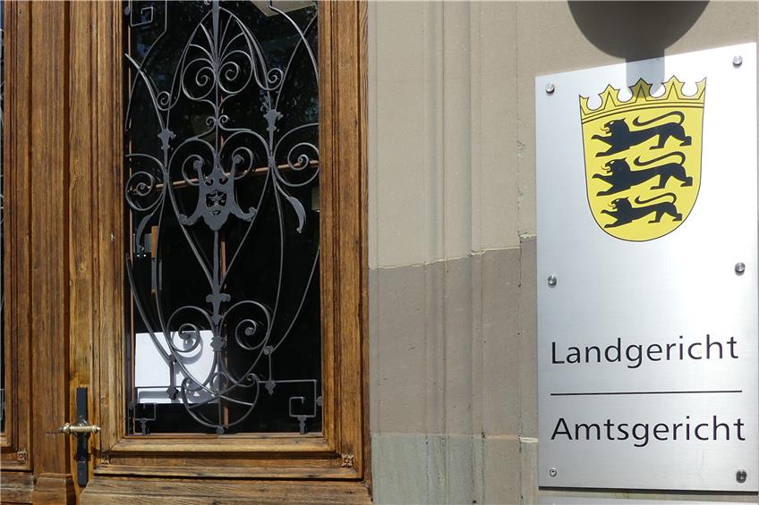 Mann bedroht Ex-Freundin: Hechinger Amtsgericht schickt ihn mehrere Monate in den Knast