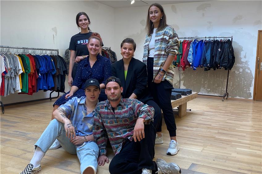 Nachhaltige Mode aus vergangenen Jahrzehnten: Pop-Up-Store kommt für einen Monat nach Balingen