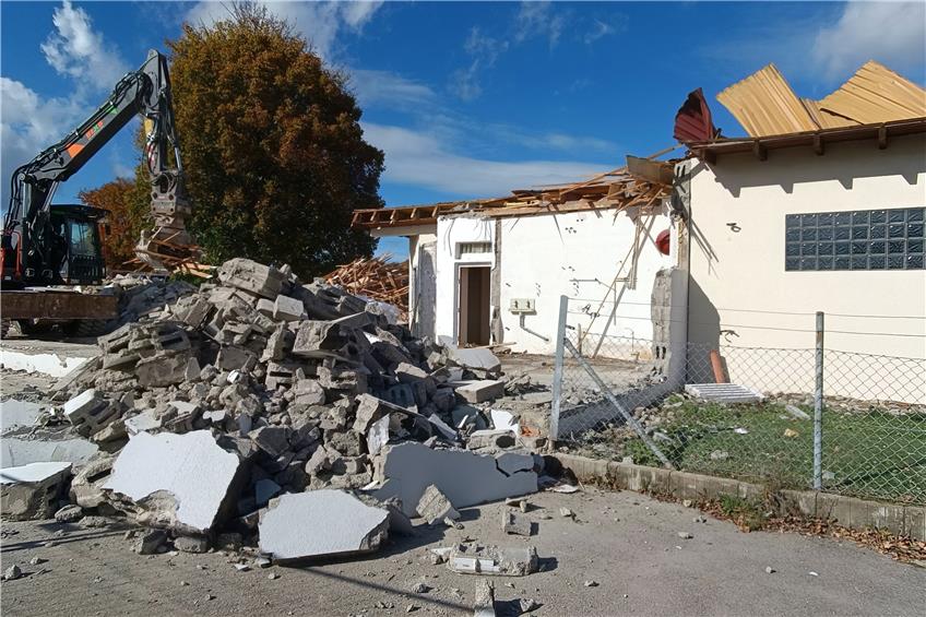 Turnerheim-Abriss läuft: In einem Jahr könnte die neue Bitzer Kindertagesstätte fertig sein