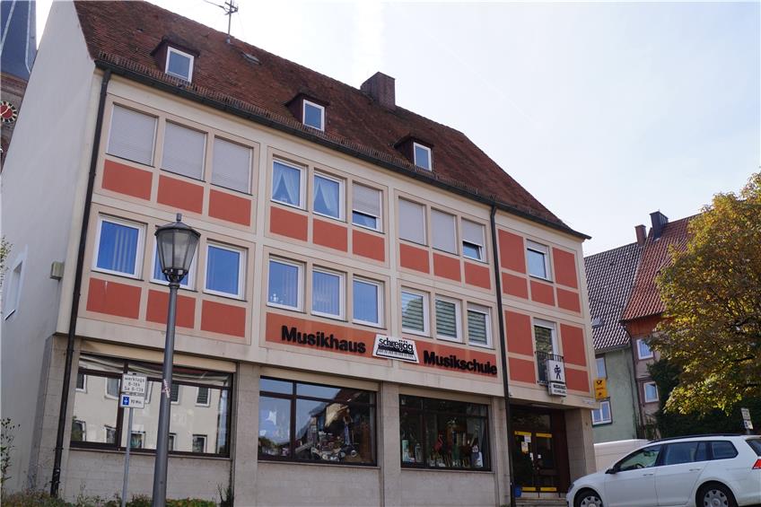 Ehemaliges Schömberger Sparkassengebäude ist keine Option für Rathaus oder GVV-Geschäftsstelle