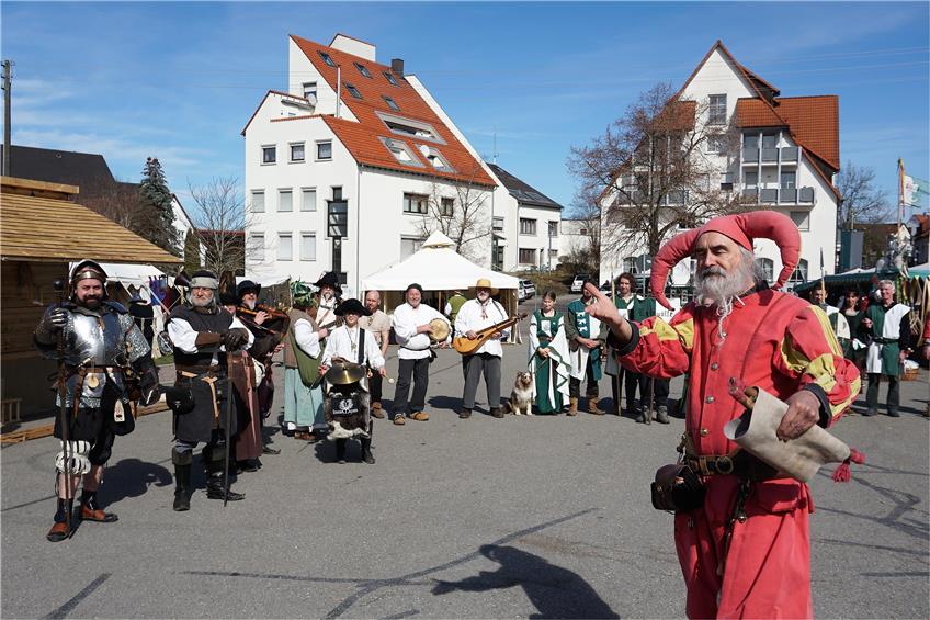 Schlossfestspiele in Geislingen: „Fresst, sauft und leert das Talersäckchen reichlich“