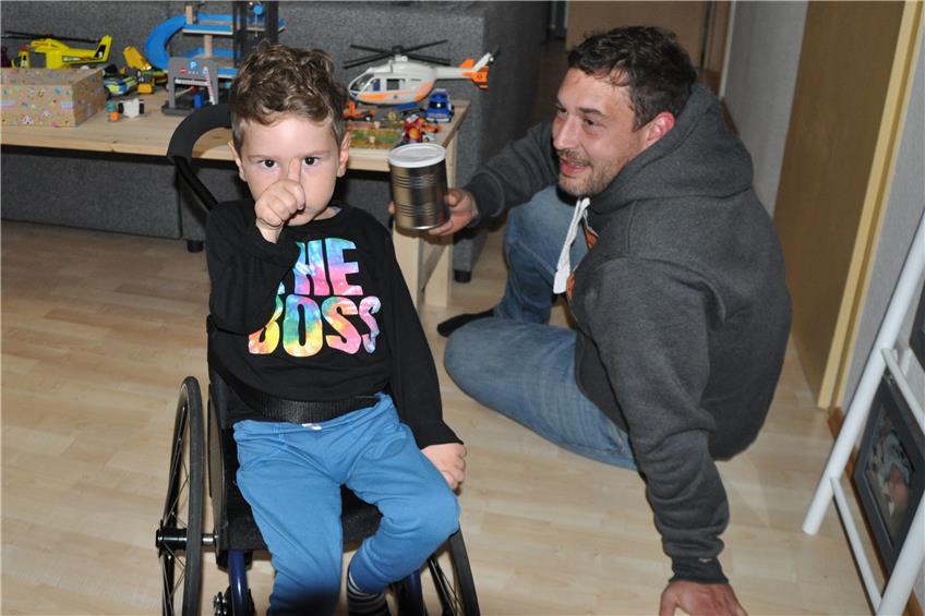 „Ein Schub“: Der kleine Tiago aus Binsdorf macht nach der Zolgensma-Infusion Fortschritte