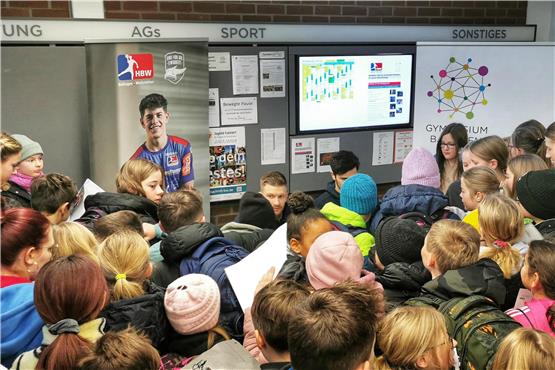 Profis beim Handballtag am Gymnasium Balingen – die Euphorie der EM macht Schule