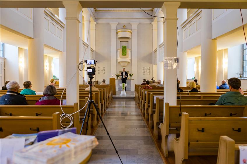 Live-Gottesdienst: Wenn der Gläubige nicht in die Kirche kann, kommt die Kirche nach Hause