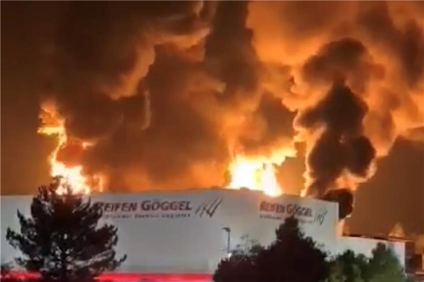 Göggel-Großbrand: Kripo und Staatsanwaltschaft gehen von Feuerwerk als Brandursache aus