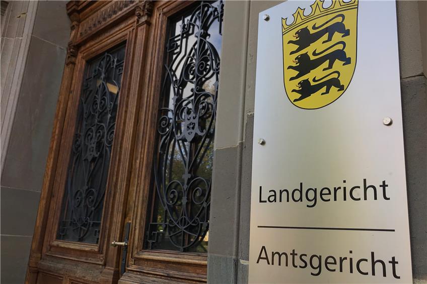 Der Blutrache-Prozess am Hechinger Landgericht wird sich
bis in den Juni hineinziehen