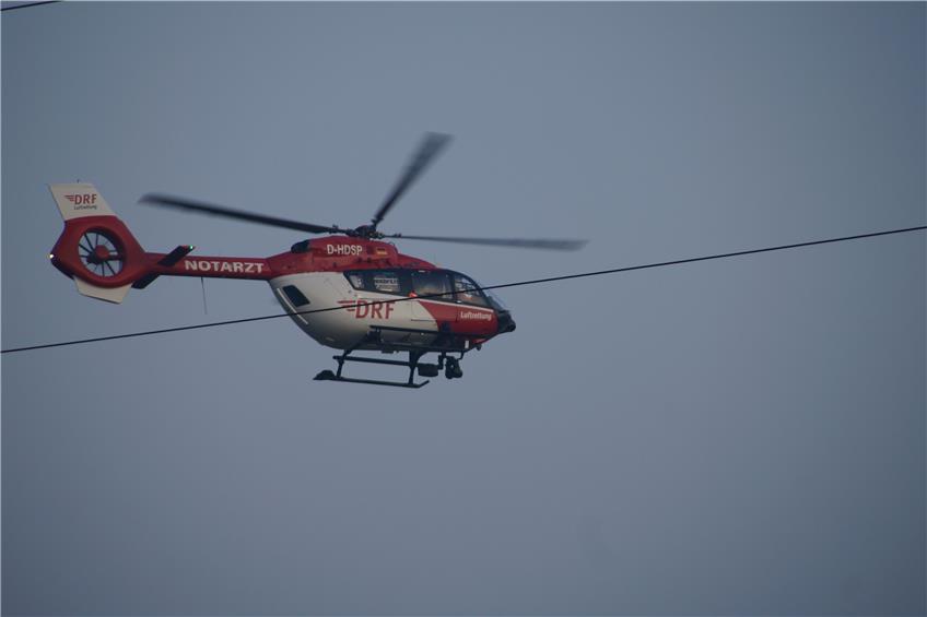 Motorradfahrer kommt nach Sturz zwischen Truchtelfingen und Bitz mit Hubschrauber in Klinik