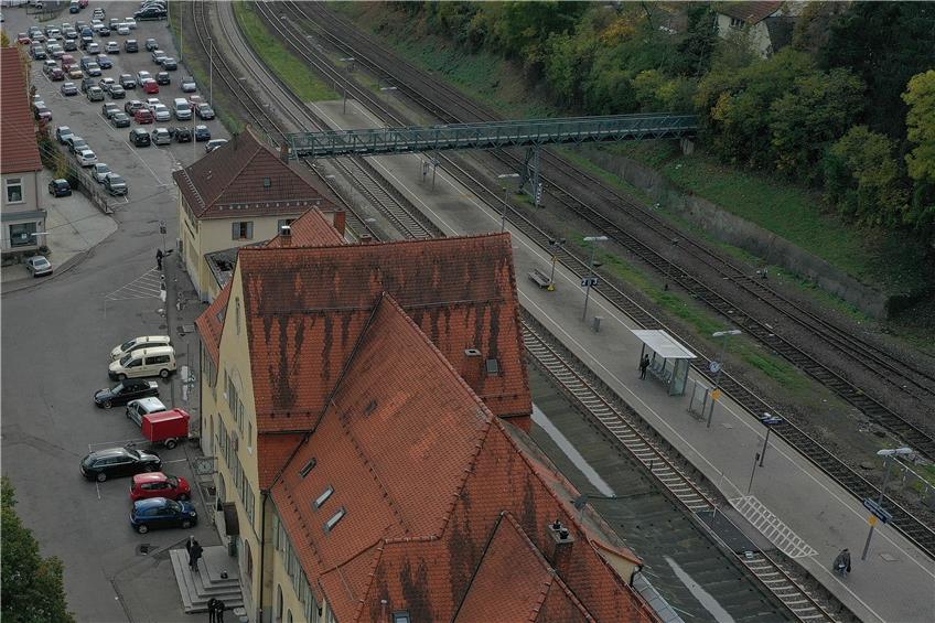 Das Denkmalamt hat den Daumen drauf: Der Steg beim Balinger Bahnhof soll bleiben