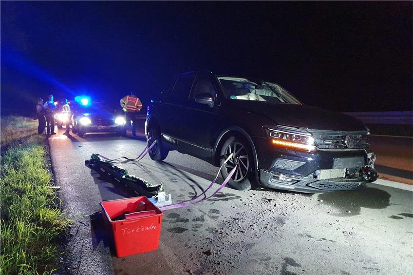 Verlassener Unfallwagen bei Deißlingen: Fahrer kehrt zurück, als die Suchaktion nach ihm schon läuft