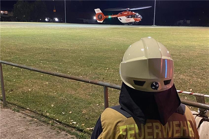 24-Jähriger bei Verpuffung in Schömberg verletzt: Rettungshubschrauber bringt ihn in Klinik