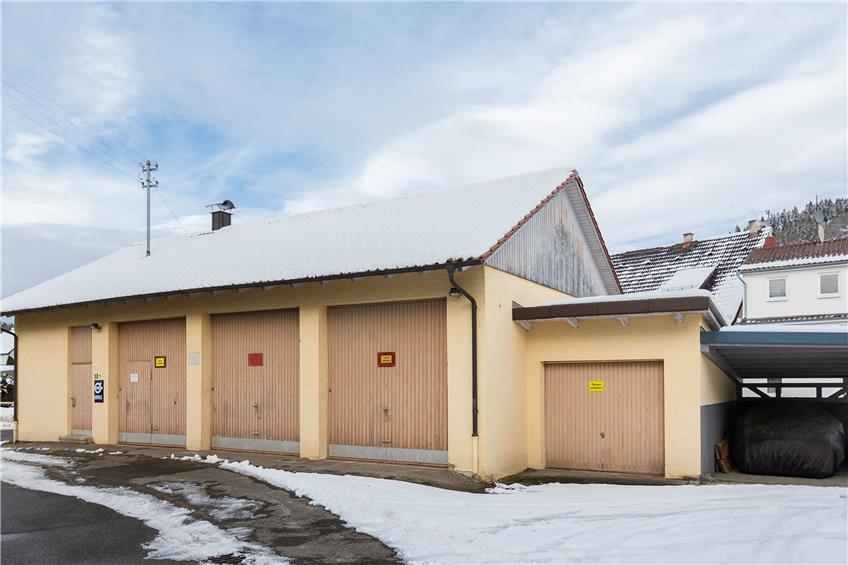 Eine enge Kiste: Der alte Ratshausener Bauhof geht für 70.150 Euro an die Familie Weinmann
