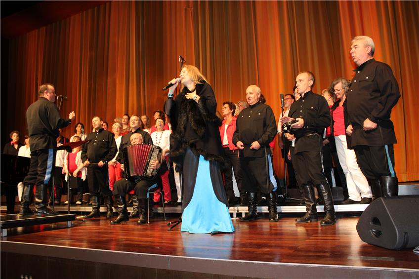 Für Balinger Oldiechor werden Träume wahr: Sänger treten mit Ural-Kosaken in Stadthalle auf