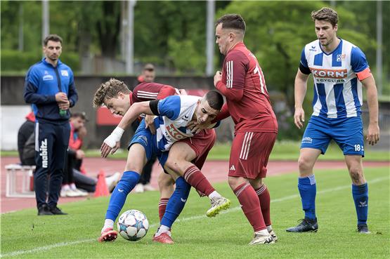 Nullsiebener dominieren Derby: Albstadt gewinnt deutlich mit 5:1 gegen Straßberg