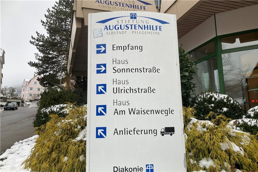 Ebinger Pflegeheim: Altbau mit Café Auguste weicht modernem Komplex mit 90 Pflegeplätzen