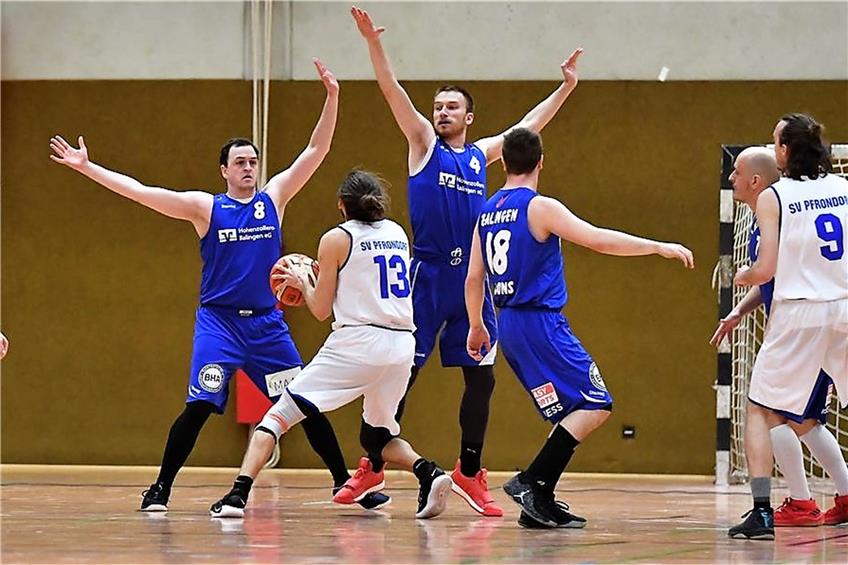 Basketball-Bezirksliga: Falken starten mit Derby in die Saison