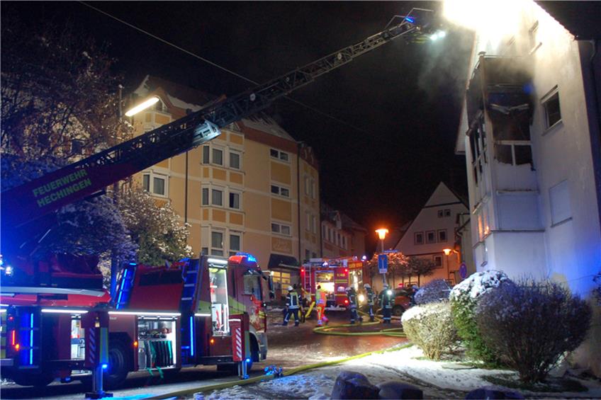 Feuer in Hechinger Mehrfamilienhaus: Sieben Bewohner in Gefahr