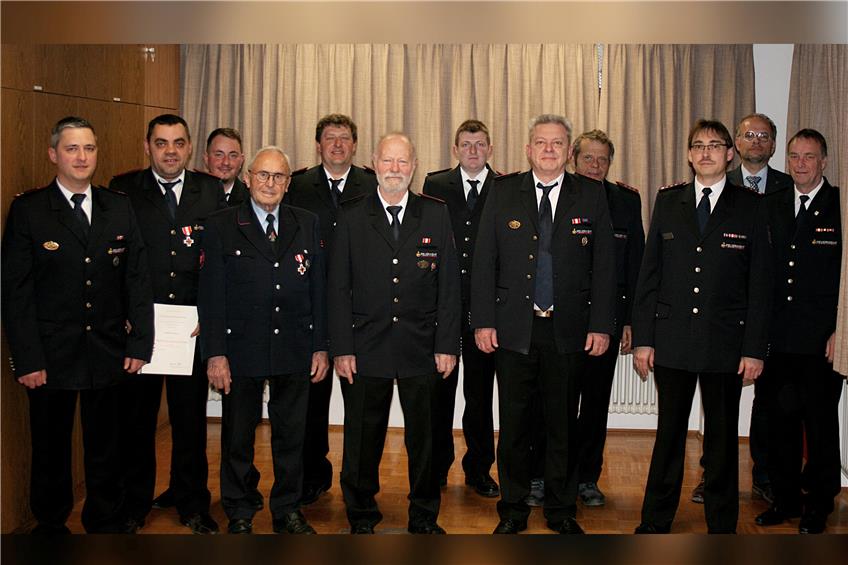 Neun Mal Leistungsabzeichen in Bronze: Das Jahr 2022 bei der Freiwilligen Feuerwehr Nusplingen