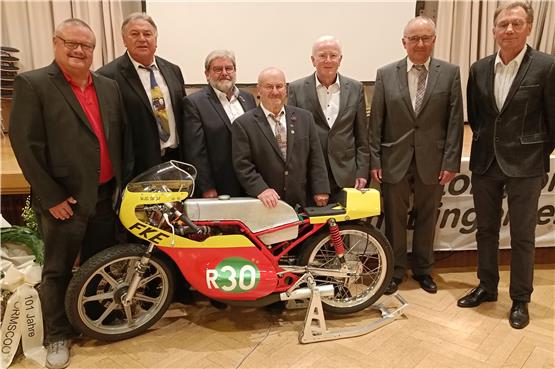 Onstmettinger Motorsportler feiern 101. Geburtstag: Oldtimer-Treffen erreicht Rekordbeteiligung
